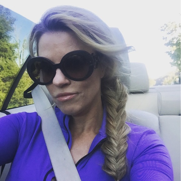 Hi Poshers!!!  My name is Melinda Wooten - Picture 4 of 6